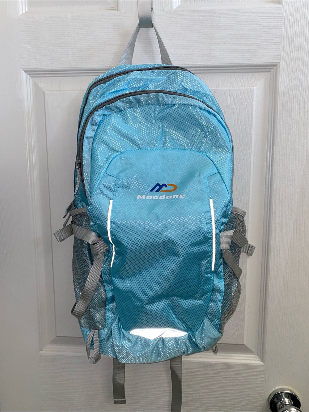 Moodone 40L light Hiking Backpack